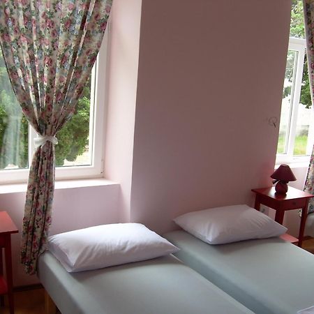 Phara Hostel Gdinj Kültér fotó